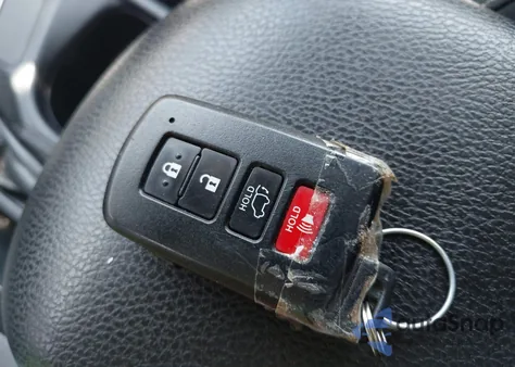 2018 Toyota Rav4 Xle from USA, damaged, VIN 2T3RFREVXJW749741